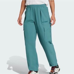 Adidas Terrex Hiking Cargo Pants Teal Outdoor Trail Pants NWT Size M